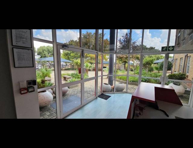 INDUSTRIAL PROPERTY TO RENT IN RANDJESPARK